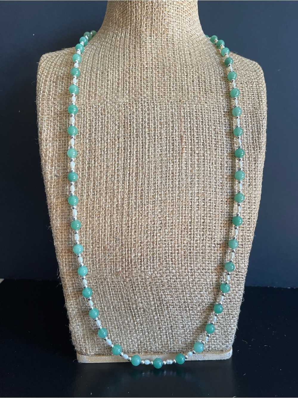 Genuine aventurine and freshwater Pearl beaded necklace.
